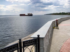 Экологи бьют тревогу: Волга на старте купального сезона заражена марганцем