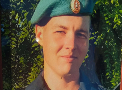 В Камышине провожают в последний путь Кирилла Яборова - десантника, погибшего в Донбассе 