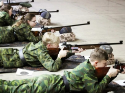 В российские школы вернется начальная военная подготовка