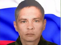 Родным камышанина, погибшего в СВО рядового Николая Химича передали орден бойца 