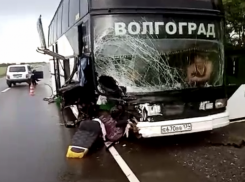 Появились подробности о состоянии пострадавших в сегодняшнем, 28 июня, ДТП с курортным автобусом маршрута Анапа - Волгоград (ВИДЕО)