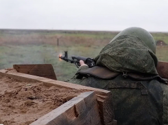 Мобилизованные камышане отстрелялись из автоматов и пулеметов Калашникова - пока на полигоне под Волгоградом