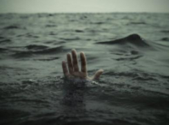 СК: возобновлены поиски тела ребенка, утонувшего накануне в Волге