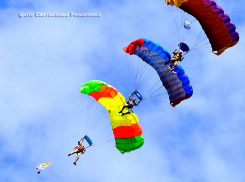 Показательные прыжки с парашютом и джигитовка - стал известен план праздника камышинских десантников 25 января