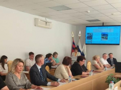 Камышинская городская дума забавно «прислонила» вопрос о присутствии журналистов интернет-издания на заседаниях депутатов к... теме стульев 