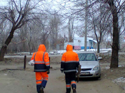 Жители Волгоградской области приучают себя не реагировать на разносы начальства, но если на них орать - работают хуже