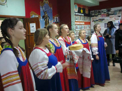 В Камышинской районной думе, где депутатов больше, чем в городской, председатель, в отличие от города, работает на безвозмездной основе