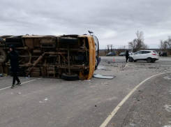 11 пострадавших в крушении школьного автобуса остаются в волгоградских больницах, - «Блокнот Волгограда»