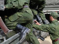 63 призывника из Камышинского района пополнят ряды Вооруженных сил России
