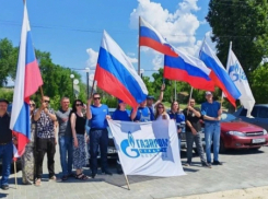 Праздничный автопробег в селе Антиповка Камышинского района