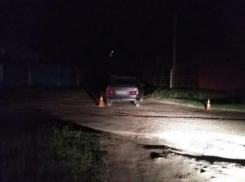 В селе Вихлянцево Камышинского района автомобилист сбил паренька на велосипеде и сбежал