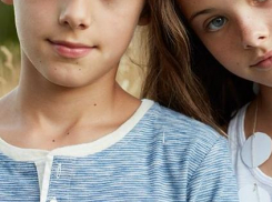 Администрация Камышина ищет усыновителей или опекунов для общительных и дружелюбных двойняшек 13 лет