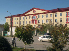  Самые востребованные врачи в Волгоградской области – терапевты, а в Камышине срочно ищут замглавврача с зарплатой 62 тысяч рублей