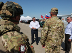 Андрей Бочаров приехал к военнослужащим на полигон