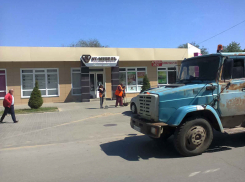 Заменить коммунальную технику в муниципалитетах  на газомоторную предложил волгоградский губернатор на форуме в Санкт-Петербурге