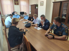 Камышинский городской прокурор Александр Киселев провел совещание по предстоящим выборам в Госдуму с председателями ТИК