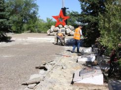 В Камышине дождался ремонта памятный знак воинам-интернационалистам на 3 городке