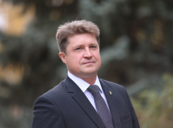 Камышан приглашают 15 февраля послушать отчет главы администрации  города Станислава Зинченко