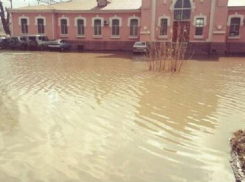 Наводнение докатилось до Волгограда: под воду уходит железнодорожная станция Сарепта