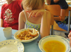 В открытом доступе появились зарплаты руководителей Торгового дом Камышина и муниципального комбината социального питания