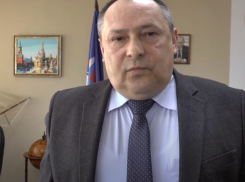 Стало известно, какие фокусы с увольнением-возвращением «своего человека» сотворил глава муниципалитета в Волгоградской области г-н Пономарев