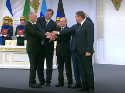 Предложение мира Украине, разрыв с Западом и тонкий намек на ядерное оружие: почему эксперты назвали речь Путина исторической