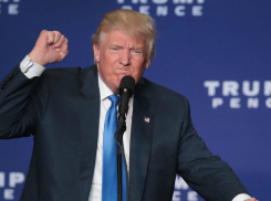 Прогноз Financial Times на 2025 год: Трамп принудит Зеленского к миру без гарантий безопасности