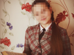 Студентка за рулем «Киа Рио», вылетевшая на тротуар и сбившая женщину, легко отделалась