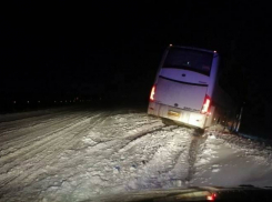 Автобус Астрахань - Москва попал в ДТП в Михайловском районе Волгоградской области 18 января
