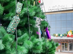 В Волгоградской области муниципалитеты отменяют гулянья на Новый год, а в Камышине решили веселиться на полную катушку