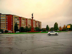 В понедельник дождь в Камышине продолжится, будет сыро и ветрено, а к ночи столбики термометров опустятся до нуля