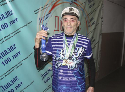 84-летний камышанин отличился в волгоградском марафоне