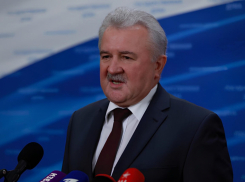Полтора миллиона в месяц и 51 миллион на счетах: на что живет главный транспортный лоббист Волгоградской области, претендент на новый мандат Госдумы
