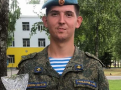 Орден Мужества героя из села Антиповка Камышинского района Александра Грибанова, погибшего в СВО, передали его родным 