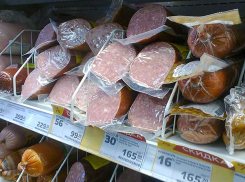 Камышанам разрешили ходить в супермаркеты, но потребовали не создавать очередей у касс