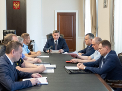 Андрей Бочаров призвал жителей Волгоградской области сообщать о мошенничестве и перепроверять информацию