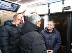 С каким результатом волгоградский губернатор и высокопоставленные чиновники прокатились в общественном транспорте сегодня, 11 января