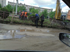 МУПу «Водоканал» с самым высокооплачиваемым директором-коммунальщиком в Камышине не удается устранить крупную аварию