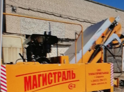 Администрация Камышина презентовала новое подметальное дорожное приобретение