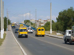 Станислав Зинченко издал постановление, предписывающее сделать муниципальный контроль за состоянием дорог Камышина публичным