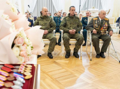 Медалью ордена Святого благоверного князя Александра Невского наградили председателя Камышинского совета ветеранов Юрия Ефременко