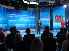 Андрей Бочаров озвучил идею, как в Волгоградской области готовить толковых журналистов для местных редакций