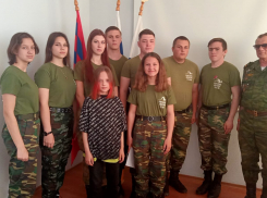 В Камышине накануне Праздника Победы лучшие ребята-поисковики отряда «Багратион» получили памятные медали 