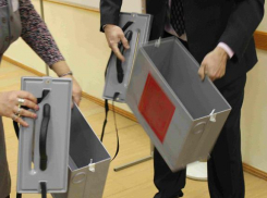 Не успел глава Станислав Зинченко сказать перед выборами речь о малой родине, как в Камышине начались скандалы