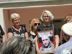 Он вернулся за раненым на поле боя: в Камышине простились с Максимом Ивченко, посмертно награжденным  орденом Мужества  за спецоперацию на Украине