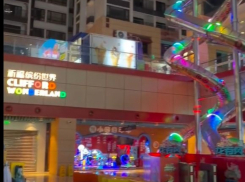 Как дочь экс-мэра Волгограда и экс-мэра Камышина Юлия Чунакова испытала шок от китайской детской площадки 