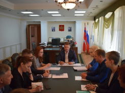 Депутаты Камышинской городской думы передали здание школы юннатов под стационар и лабораторию для наркоманов