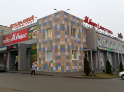 После публикации «Блокнота Камышина» громкоговорители у торгового центра в третьем микрорайоне не стали так агрессивно кричать на всю округу