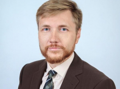 Администрация Камышина спохватилась, что якобы по ошибке вычеркнула депутата городской думы Артем Орлова из совета при Станиславе Зинченко