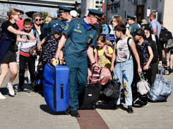 На вокзале Волгограда встретили группу ребят из Курской области